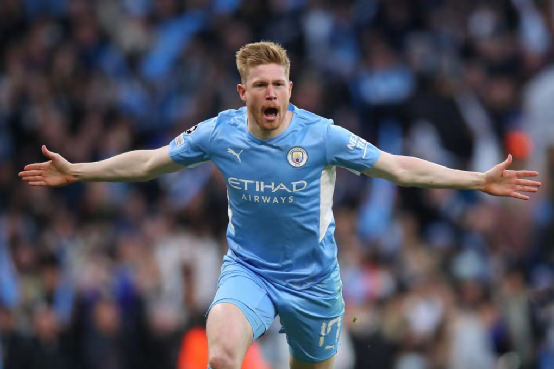 约基奇砍下118次25分+10助，史上其他中锋合计108场